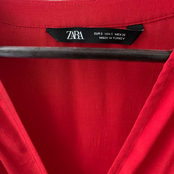 Zara Scarlet Ruffle V-Neck Blouse - Picture 3 of 6